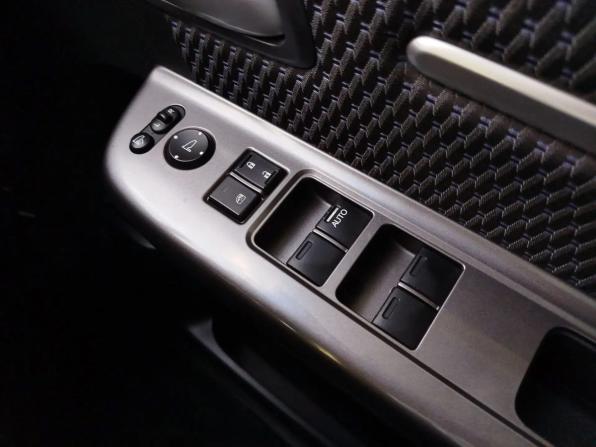 Honda Stepwgn V с пробегом 2016 года, цена 1 850 000 рублей, 96573 км, минивэн, Автокод Объявления