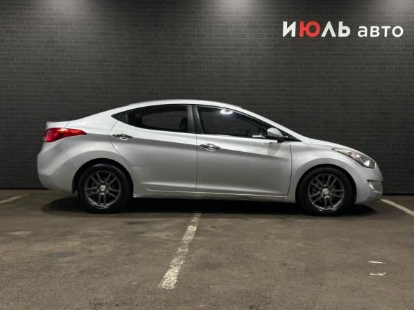 Hyundai Avante V с пробегом 2011 года, цена 880 000 рублей, 243276 км, седан, Автокод Объявления