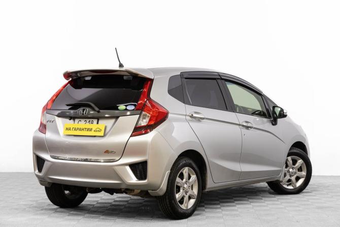 Honda Fit III с пробегом 2015 года, цена 999 000 рублей, 109000 км, хэтчбек, Автокод Объявления