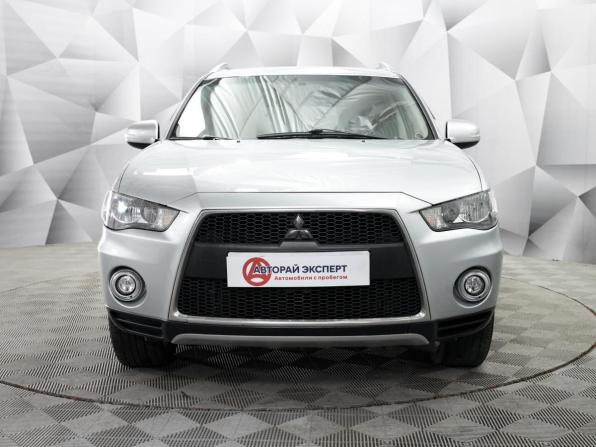 Mitsubishi Outlander II Рестайлинг с пробегом 2010 года, цена 1 215 000 рублей, 230000 км, внедорожник, Автокод Объявления
