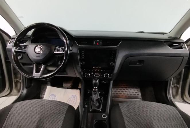 Skoda Octavia III (A7) Рестайлинг с пробегом 2020 года, цена 2 130 000 рублей, 137005 км, лифтбек, Автокод Объявления
