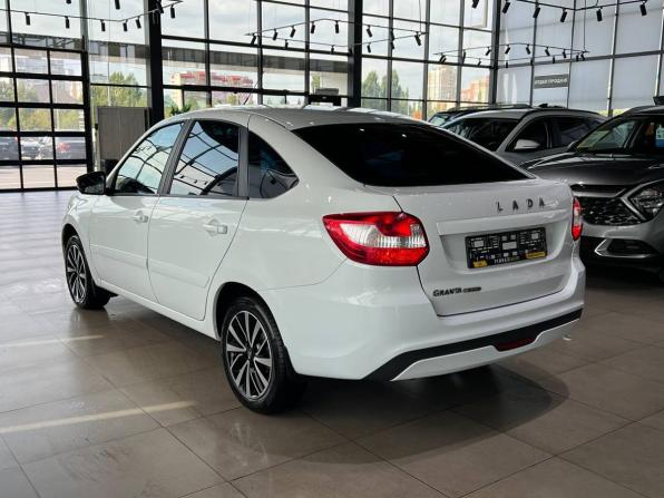 Lada (ВАЗ) Granta I Рестайлинг с пробегом 2023 года, цена 720 000 рублей, 97000 км, лифтбек, Автокод Объявления