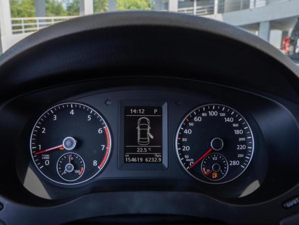 Volkswagen Jetta VI Рестайлинг с пробегом 2014 года, цена 970 000 рублей, 154559 км, седан, Автокод Объявления