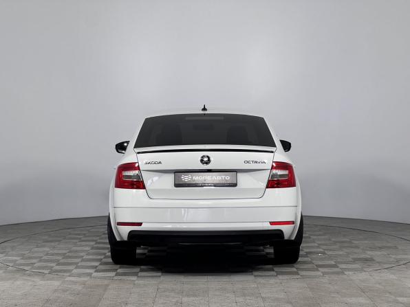Skoda Octavia III (A7) Рестайлинг с пробегом 2018 года, цена 1 670 000 рублей, 126000 км, лифтбек, Автокод Объявления