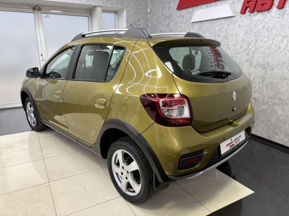 Renault Sandero II с пробегом 2016 года, цена 999 000 рублей, 112329 км, хэтчбек, Автокод Объявления