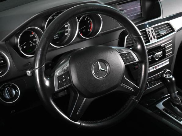 Mercedes-Benz C-Класс III (W204) Рестайлинг с пробегом 2013 года, цена 1 279 000 рублей, 238910 км, седан, Автокод Объявления