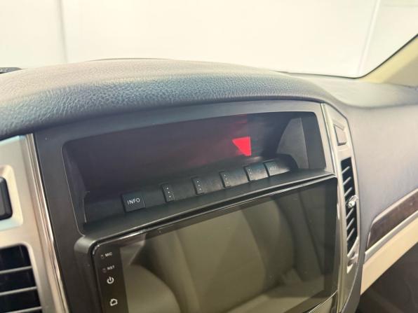 Mitsubishi Pajero IV Рестайлинг 2 с пробегом 2017 года, цена 3 249 000 рублей, 99700 км, внедорожник, Автокод Объявления