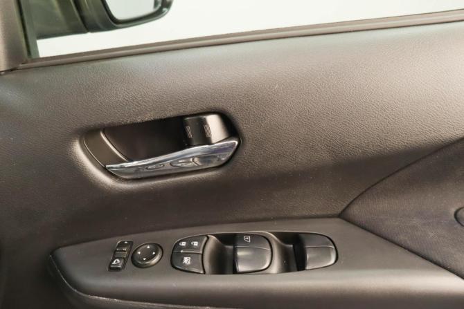Nissan Serena V (C27) с пробегом 2018 года, цена 1 929 000 рублей, 156000 км, минивэн, Автокод Объявления