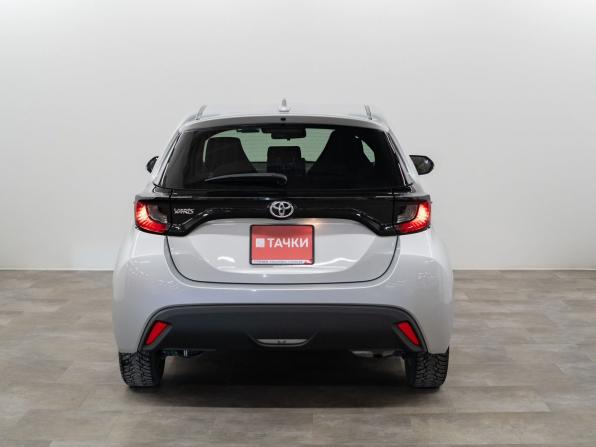Toyota Yaris IV с пробегом 2021 года, цена 1 197 000 рублей, 113025 км, хэтчбек, Автокод Объявления