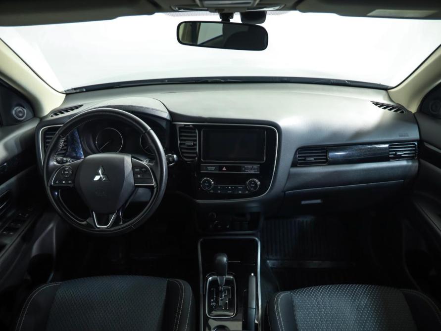 Mitsubishi Outlander III Рестайлинг 3 Санкт-Петербург  - изображение 10