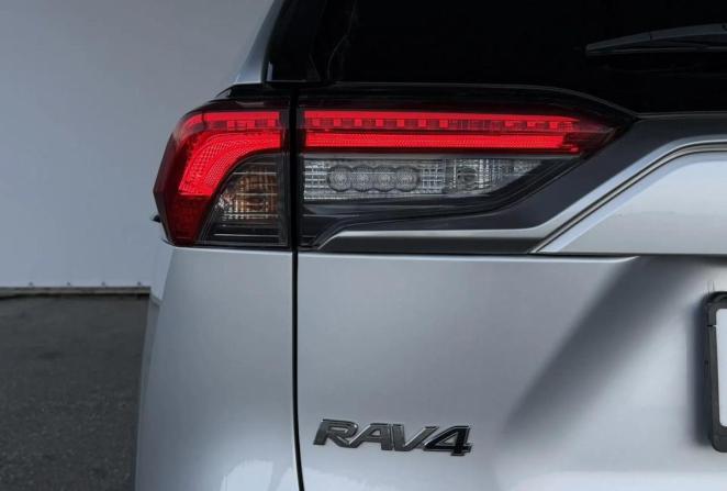 Toyota RAV4 V (XA50) с пробегом 2019 года, цена 3 250 000 рублей, 65683 км, внедорожник, Автокод Объявления
