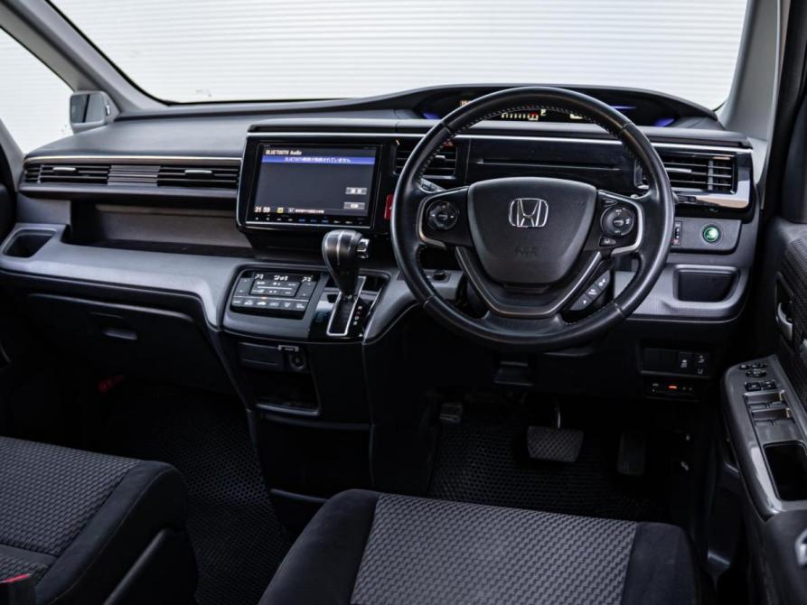 Honda Stepwgn V Краснодар  - изображение 6