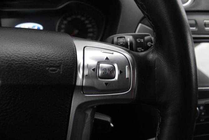 Ford Mondeo IV Рестайлинг с пробегом 2012 года, цена 1 070 000 рублей, 216220 км, седан, Автокод Объявления