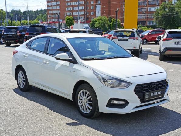 Hyundai Solaris II с пробегом 2018 года, цена 1 090 000 рублей, 143258 км, седан, Автокод Объявления