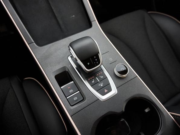 Omoda C5 I с пробегом 2024 года, цена 1 848 000 рублей, 13461 км, внедорожник, Автокод Объявления