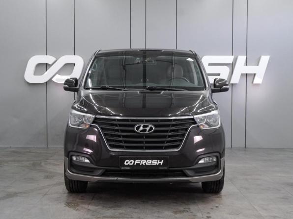Hyundai Grand Starex I Рестайлинг 2 с пробегом 2018 года, цена 3 869 000 рублей, 90252 км, минивэн, Автокод Объявления
