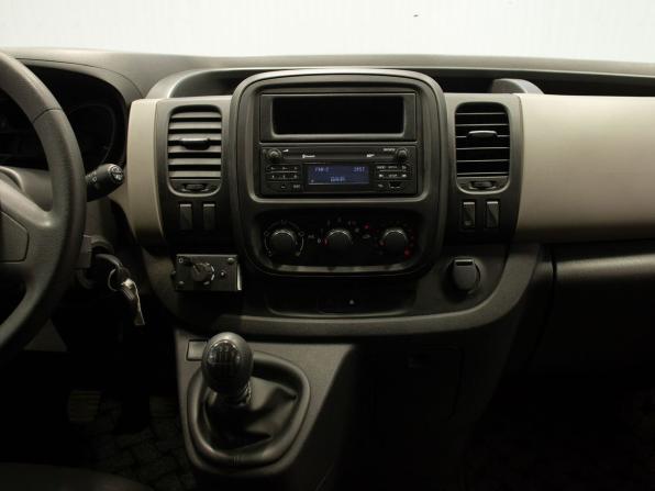 Renault Trafic III с пробегом 2015 года, цена 2 000 000 рублей, 143806 км, минивэн, Автокод Объявления