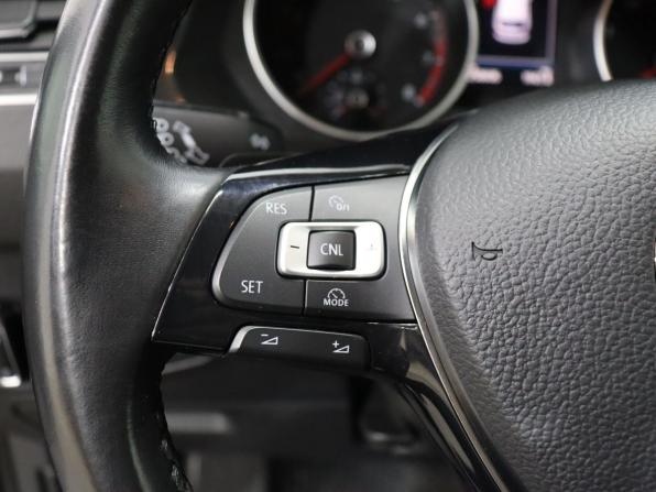 Volkswagen Tiguan II с пробегом 2018 года, цена 2 040 000 рублей, 258606 км, внедорожник, Автокод Объявления
