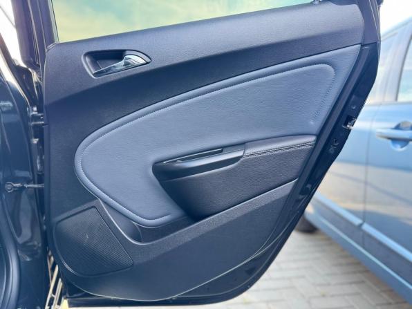 Opel Astra J Рестайлинг с пробегом 2013 года, цена 850 000 рублей, 125000 км, хэтчбек, Автокод Объявления