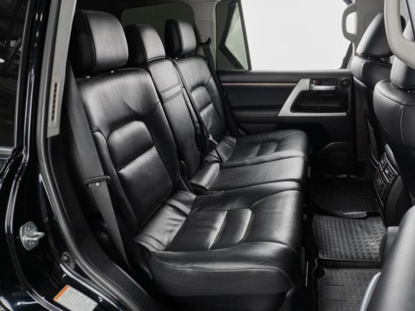Toyota Land Cruiser 200 Series Рестайлинг 2 с пробегом 2018 года, цена 6 800 000 рублей, 241900 км, внедорожник, Автокод Объявления