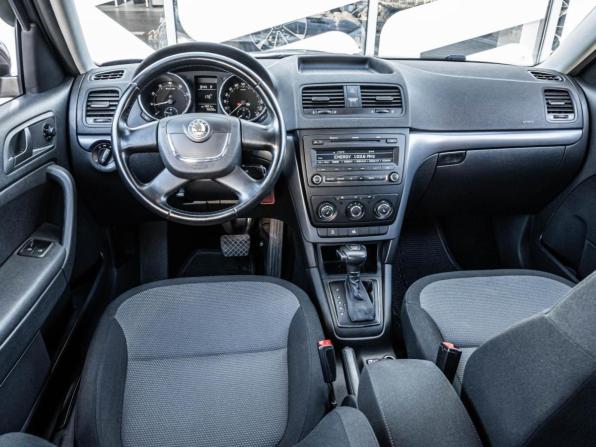 Skoda Yeti I с пробегом 2012 года, цена 1 299 000 рублей, 76658 км, внедорожник, Автокод Объявления