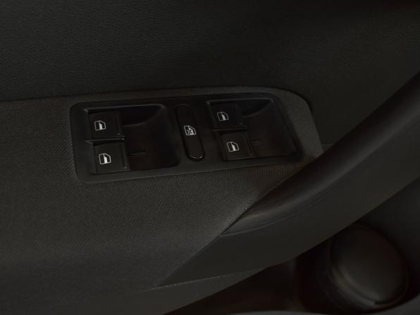 Volkswagen Polo V Рестайлинг с пробегом 2016 года, цена 1 179 995 рублей, 132775 км, седан, Автокод Объявления