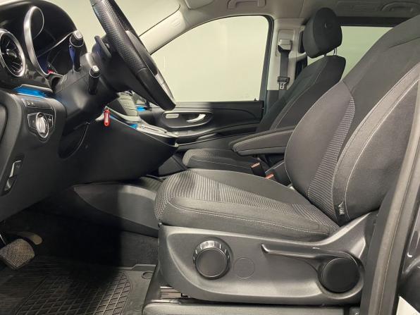 Mercedes-Benz V-Класс III (W447) Рестайлинг с пробегом 2020 года, цена 4 700 000 рублей, 92523 км, минивэн, Автокод Объявления