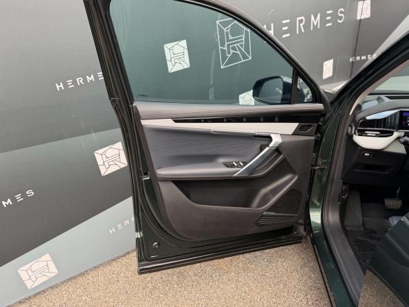 Geely Atlas II с пробегом 2024 года, цена 2 849 000 рублей, 26776 км, внедорожник, Автокод Объявления