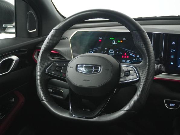Geely Coolray I Рестайлинг с пробегом 2024 года, цена 2 200 000 рублей, 37197 км, внедорожник, Автокод Объявления