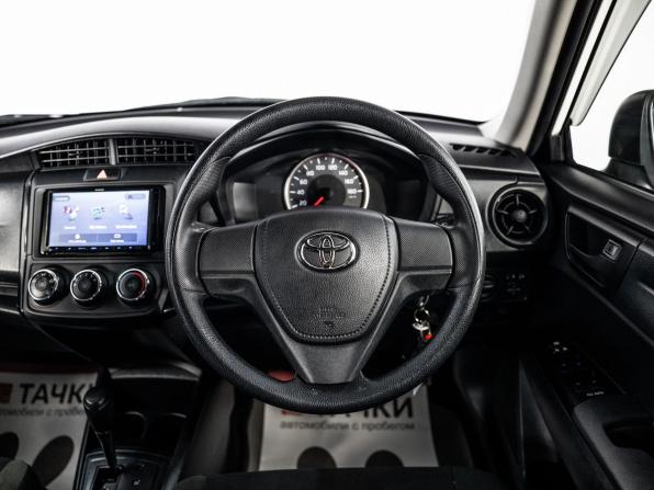 Toyota Corolla XI (E160 E170) Рестайлинг 2 с пробегом 2018 года, цена 1 179 500 рублей, 72334 км, седан, Автокод Объявления