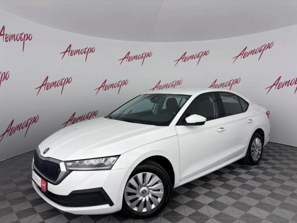 Skoda Octavia IV (A8) с пробегом 2021 года, цена 2 079 000 рублей, 96657 км, лифтбек, Автокод Объявления