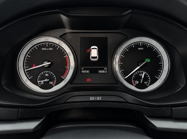 Skoda Karoq I с пробегом 2020 года, цена 2 355 000 рублей, 49917 км, внедорожник, Автокод Объявления