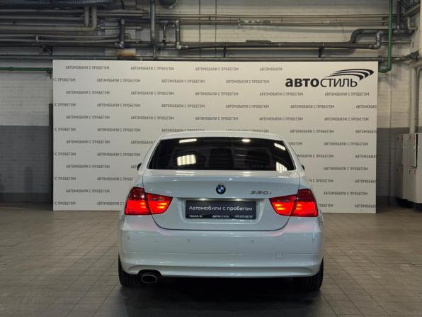 BMW 3 серии V (E90/E91/E92/E93) Рестайлинг с пробегом 2010 года, цена 889 000 рублей, 200000 км, седан, Автокод Объявления
