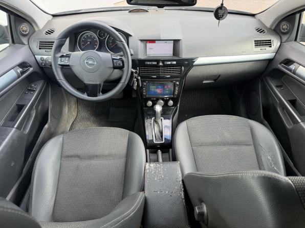 Opel Astra H Рестайлинг с пробегом 2008 года, цена 425 000 рублей, 225548 км, хэтчбек, Автокод Объявления