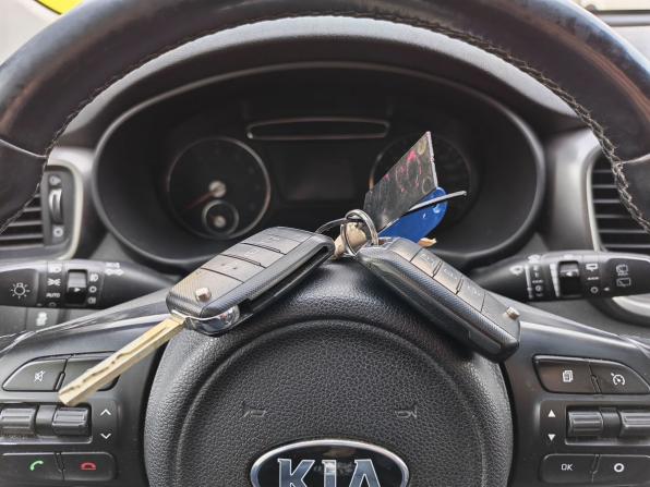 Kia Sorento III Prime с пробегом 2017 года, цена 1 913 000 рублей, 271317 км, внедорожник, Автокод Объявления