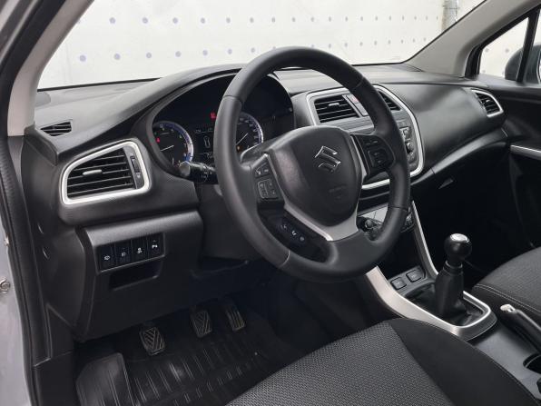 Suzuki SX4 II (S-Cross) с пробегом 2014 года, цена 990 000 рублей, 187542 км, хэтчбек, Автокод Объявления