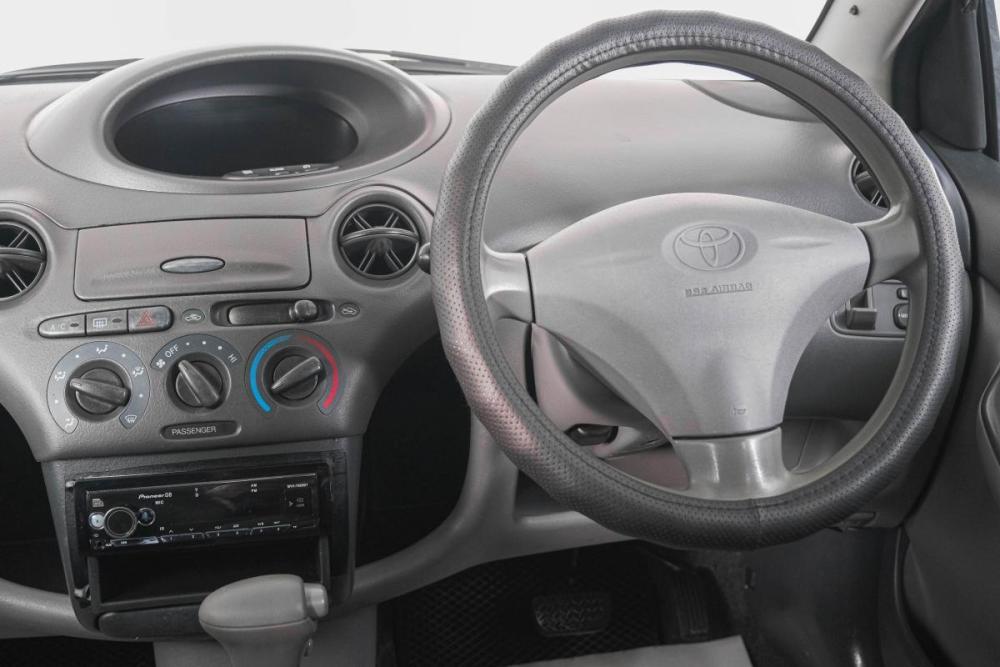 Toyota Vitz I (P10) Кемерово  - изображение 15
