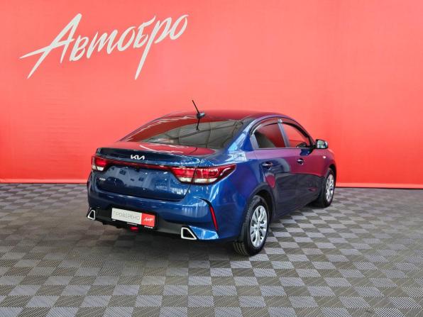 Kia Rio IV Рестайлинг с пробегом 2021 года, цена 1 599 000 рублей, 99709 км, седан, Автокод Объявления