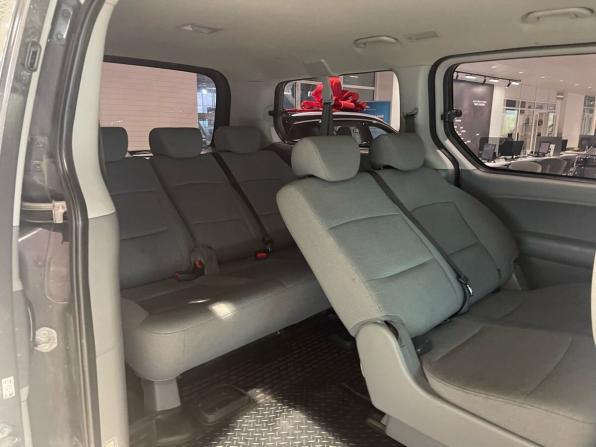 Hyundai H-1 II Рестайлинг 2 с пробегом 2019 года, цена 2 549 000 рублей, 197880 км, минивэн, Автокод Объявления