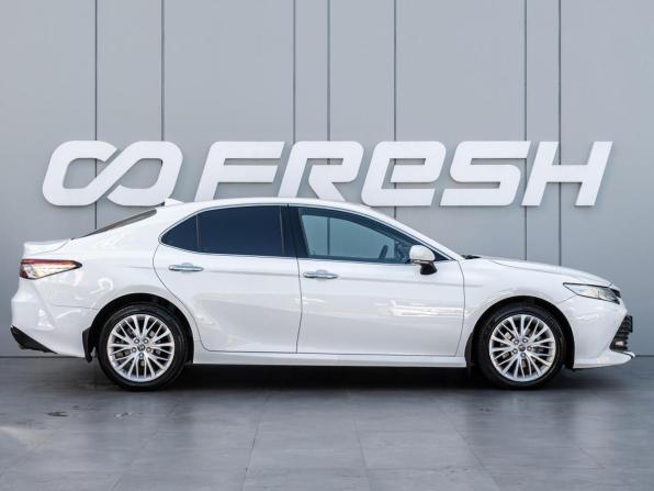 Toyota Camry VIII (XV70) с пробегом 2019 года, цена 2 690 000 рублей, 124202 км, седан, Автокод Объявления