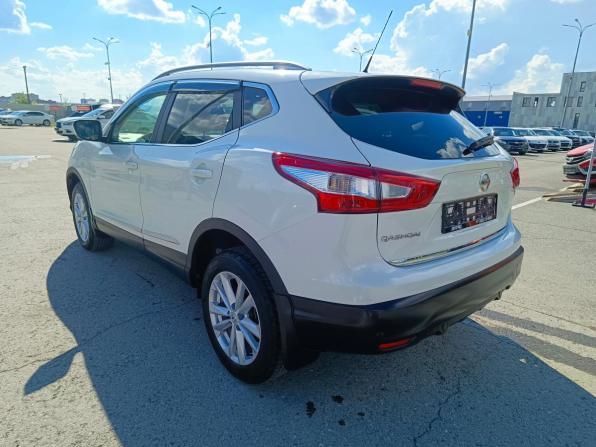 Nissan Qashqai II с пробегом 2015 года, цена 1 694 995 рублей, 118211 км, внедорожник, Автокод Объявления