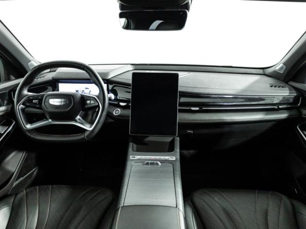 Geely Preface I с пробегом 2024 года, цена 2 719 700 рублей, 30601 км, седан, Автокод Объявления