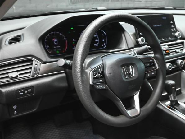 Honda Accord X с пробегом 2020 года, цена 2 185 000 рублей, 107826 км, седан, Автокод Объявления