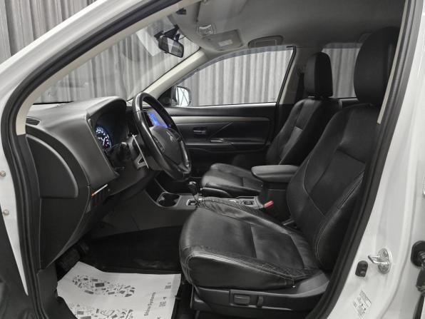 Mitsubishi Outlander III Рестайлинг с пробегом 2014 года, цена 1 570 000 рублей, 167000 км, внедорожник, Автокод Объявления