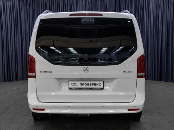 Mercedes-Benz V-Класс III (W447) Рестайлинг с пробегом 2022 года, цена 7 498 000 рублей, 52783 км, минивэн, Автокод Объявления