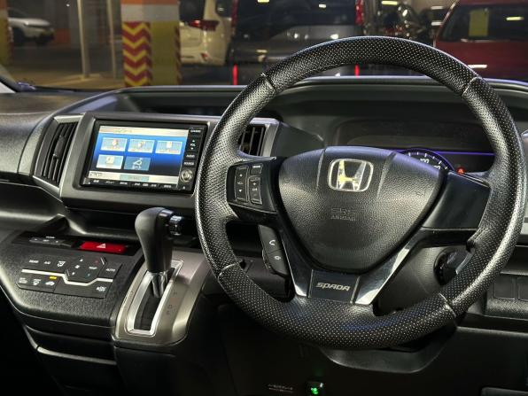 Honda Stepwgn IV Рестайлинг с пробегом 2012 года, цена 1 849 000 рублей, 269690 км, минивэн, Автокод Объявления