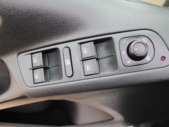 Volkswagen Tiguan I Рестайлинг с пробегом 2016 года, цена 1 319 000 рублей, 155279 км, внедорожник, Автокод Объявления