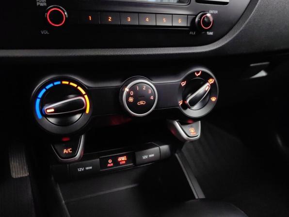 Kia Rio IV с пробегом 2019 года, цена 1 469 000 рублей, 90362 км, седан, Автокод Объявления