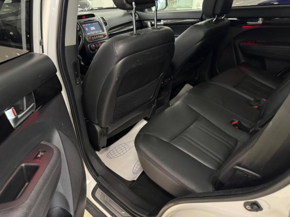 Kia Sorento II Рестайлинг с пробегом 2014 года, цена 1 899 000 рублей, 110641 км, внедорожник, Автокод Объявления