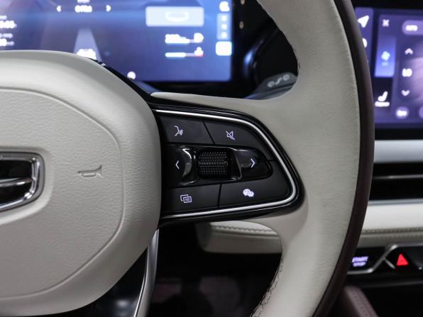 Geely Monjaro I с пробегом 2023 года, цена 3 099 000 рублей, 7224 км, внедорожник, Автокод Объявления